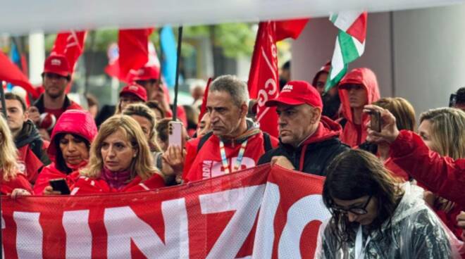 Liste d'attesa e portafogli vuoti: a Sirmione si prova a capire chi ci frega