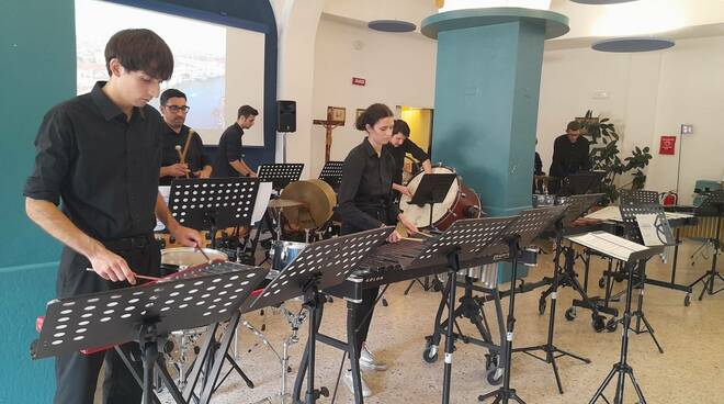 Musica in chiesa e "cerniere" sociali: ma chi ci chiede se vogliamo i tamburi?