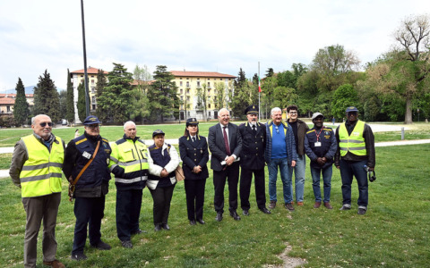 Parchi di Brescia: se per stare tranquilli servono i volontari, chi comanda?